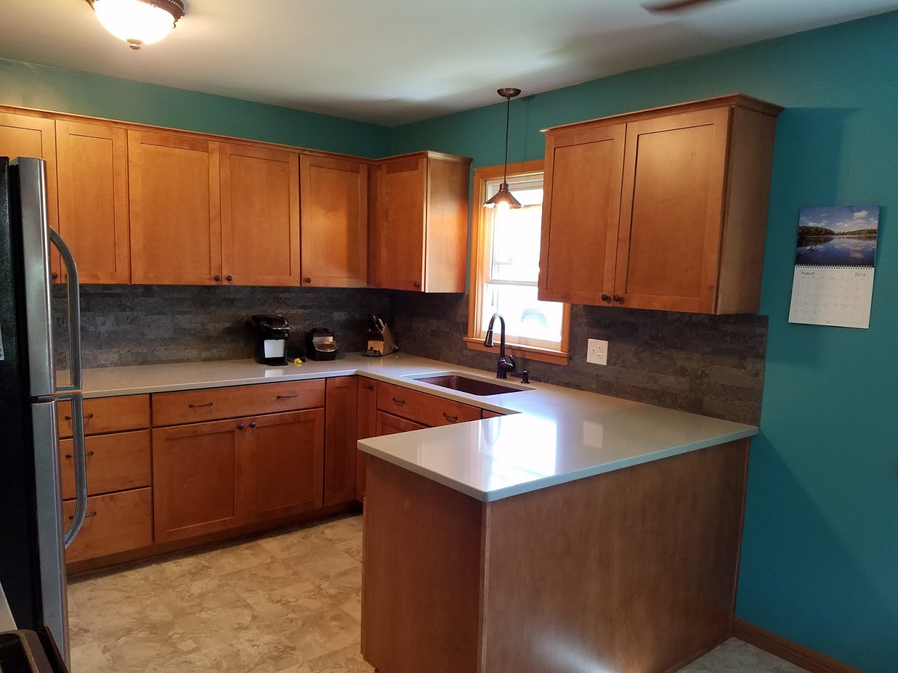 Kitchen Remodel With Maple Cabinets And Hanstone Quartz